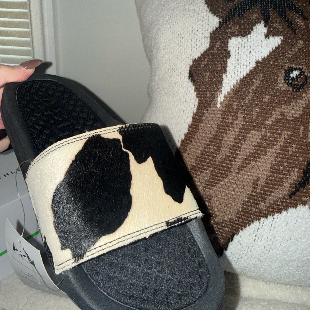 APL Cow Iconic Slides LIMITED EDITION - Picture 7 of 14